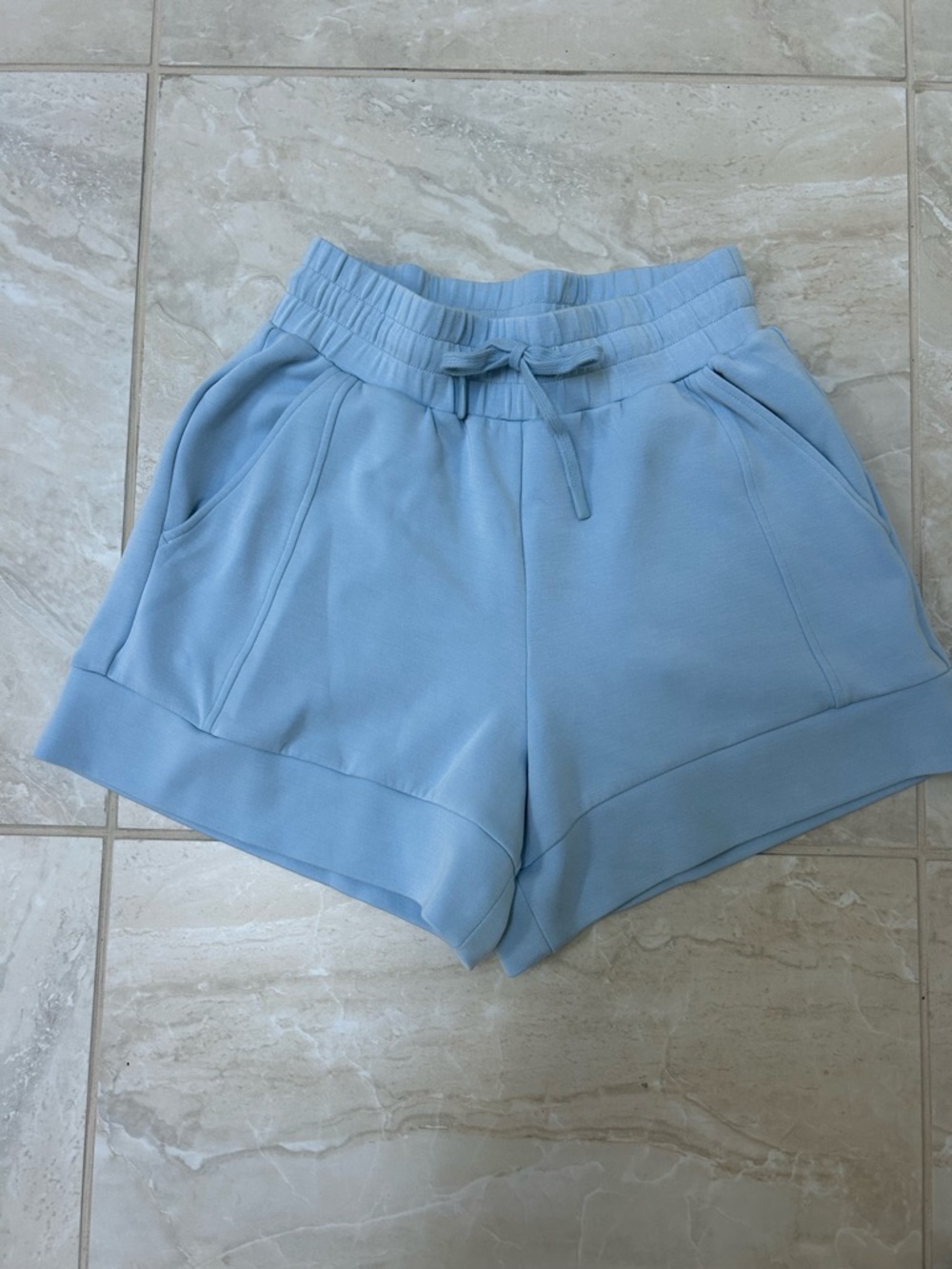 Varley Atrium Shorts cashmere blue